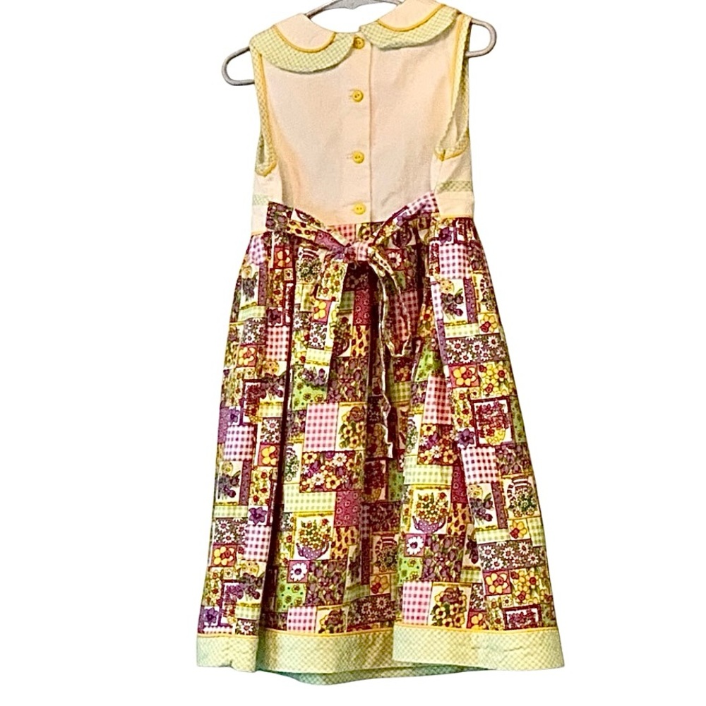 Apple Tree Boutique - Picture 2 of 4